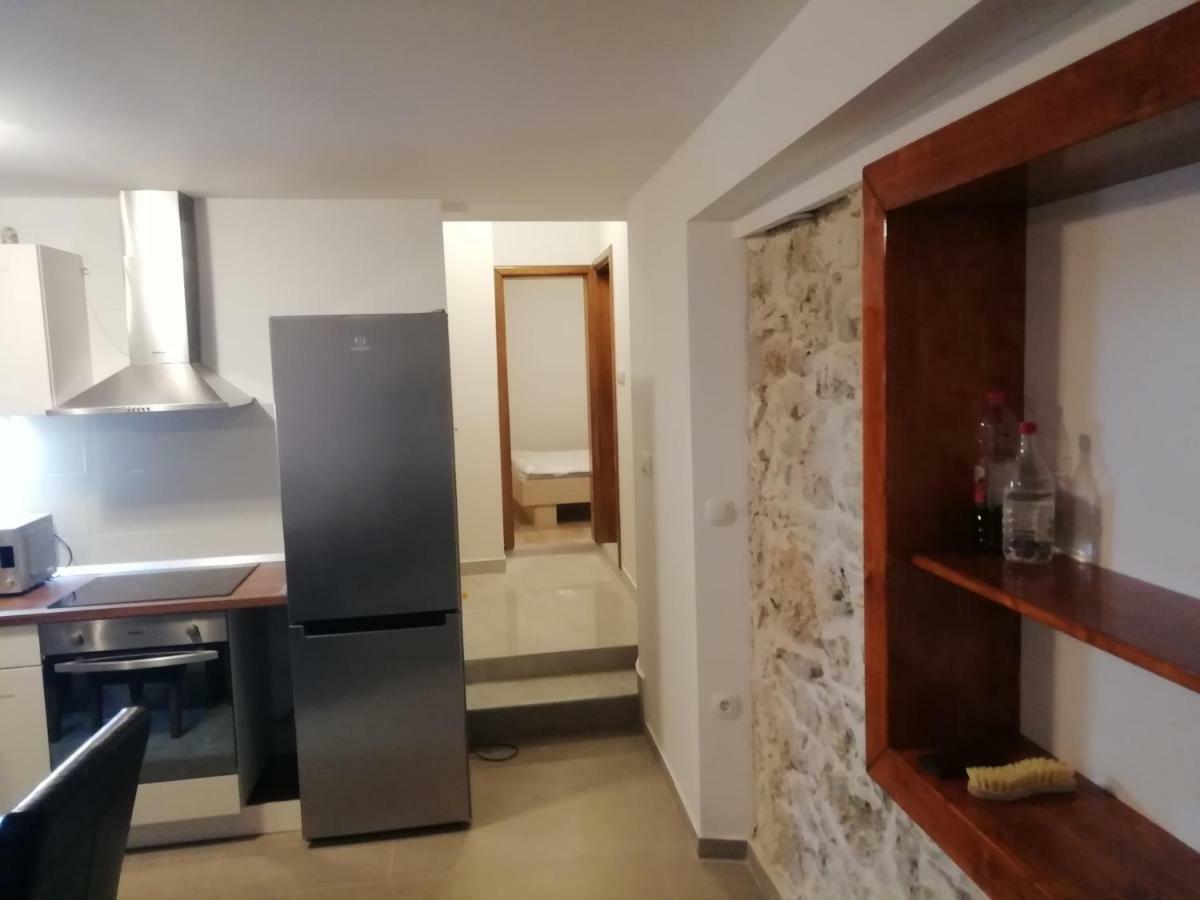 Ana Apartment Sveti Filip i Jakov Exterior foto