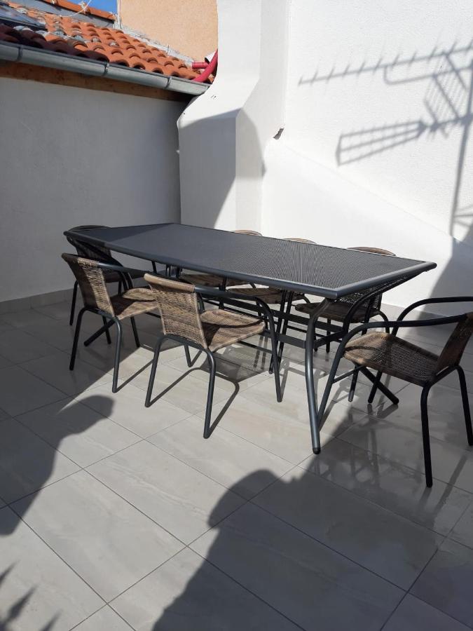Ana Apartment Sveti Filip i Jakov Exterior foto